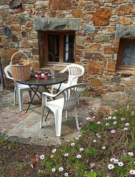 Charmante petite maison de pêcheur - Proche Ile de Bréhat et GR34 Lézardrieux Exterior foto